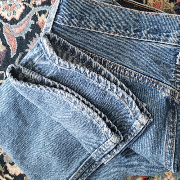 ❤ VINTAGE | 90s Levi's 501 Button Fly Jeans Medium Wash - Picture 9 of 12